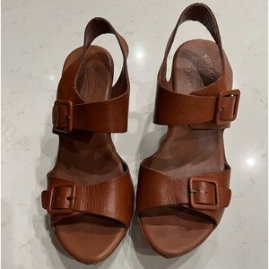 Korkese wedge Size 8